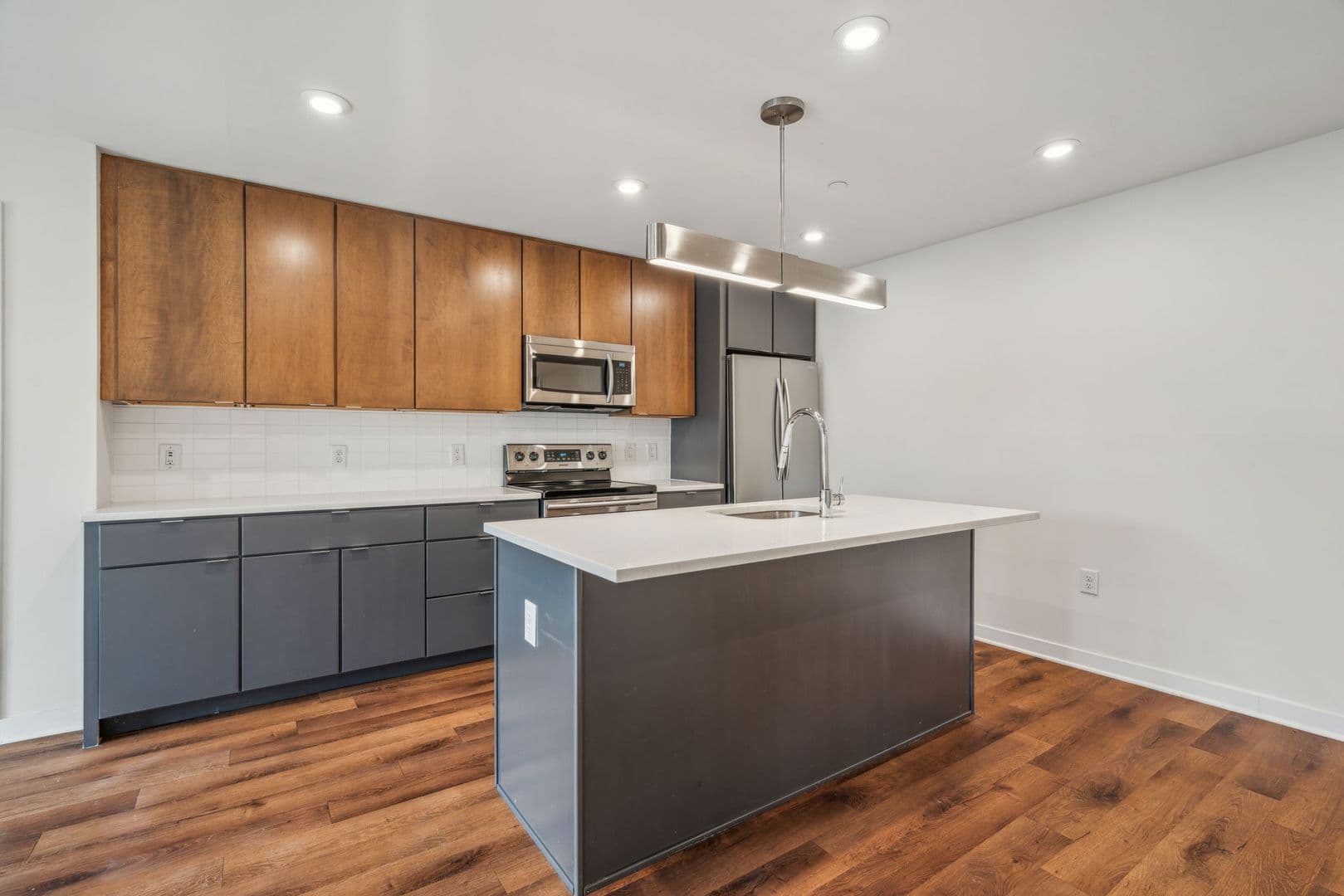 Philadelphia Apartment: 2501 Washington Avenue