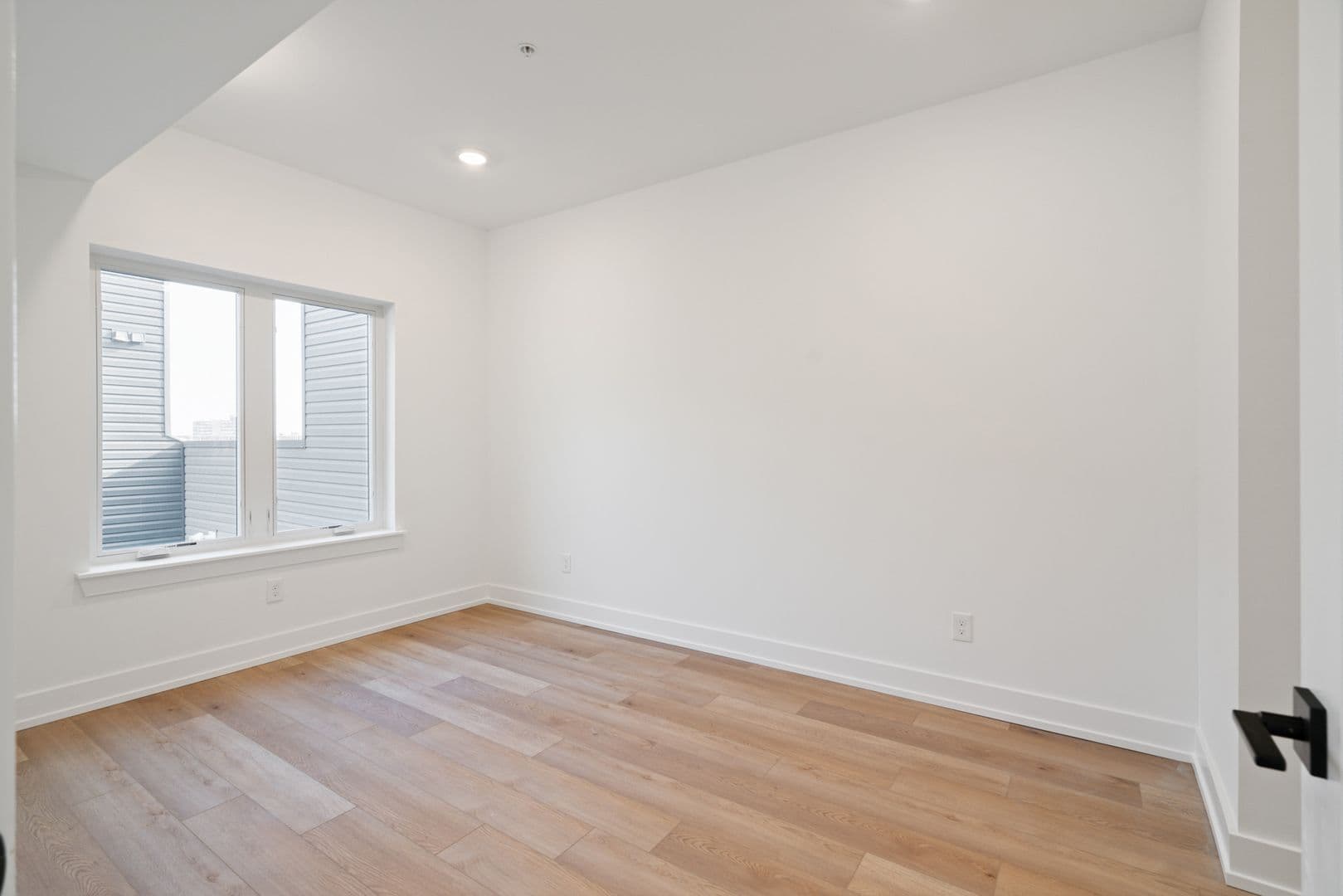 Philadelphia Apartment: 901 Leland Street