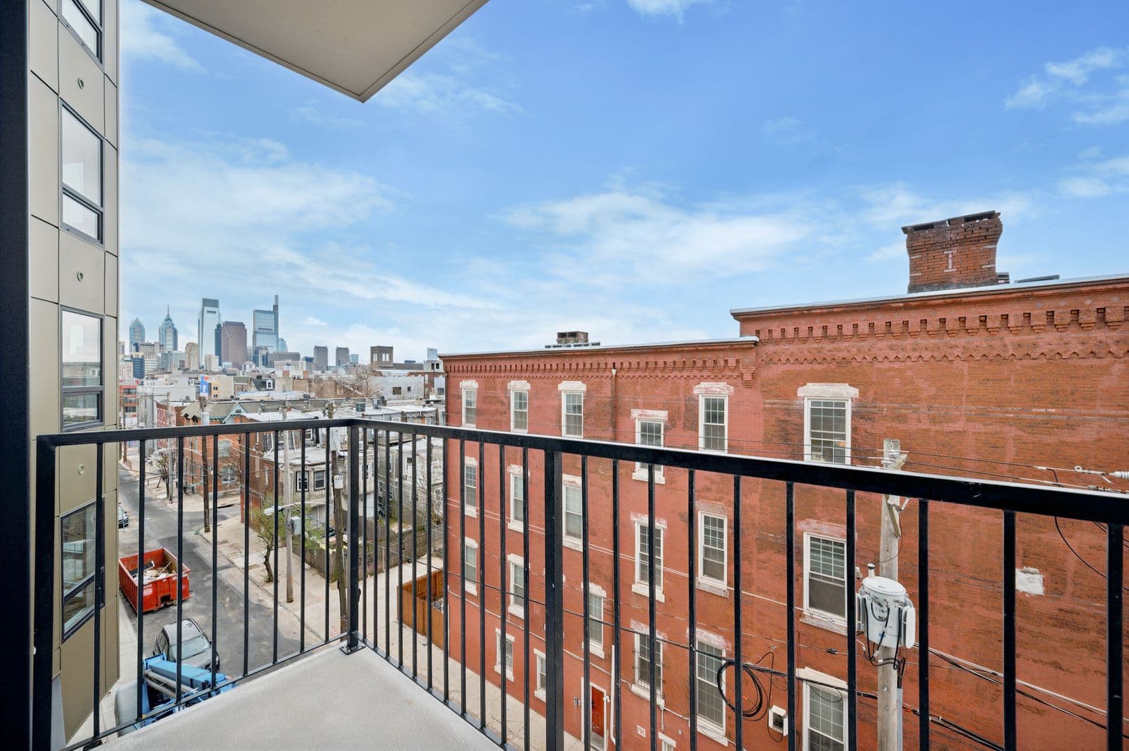 Philadelphia Apartment: 922 N Broad Street