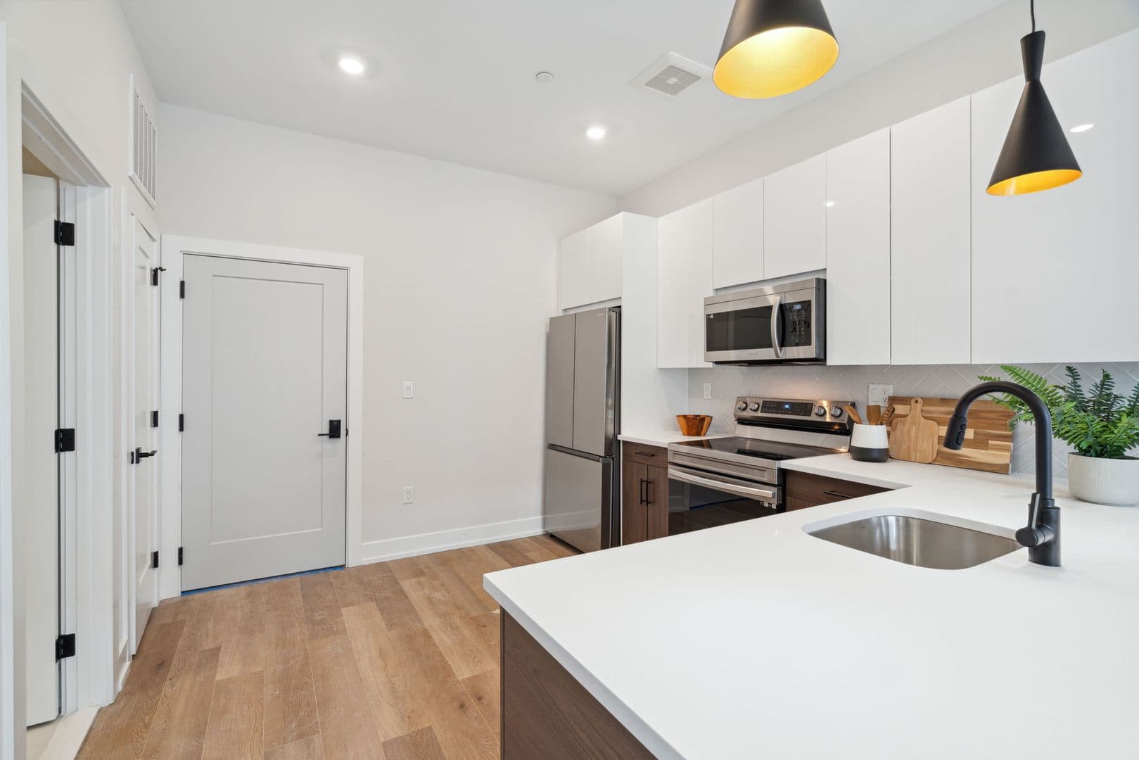 Philadelphia Apartment: 720 W Thompson St