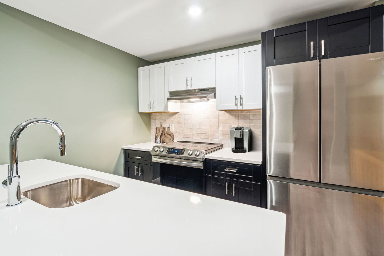 Philadelphia Apartment: 6144 Germantown Avenue