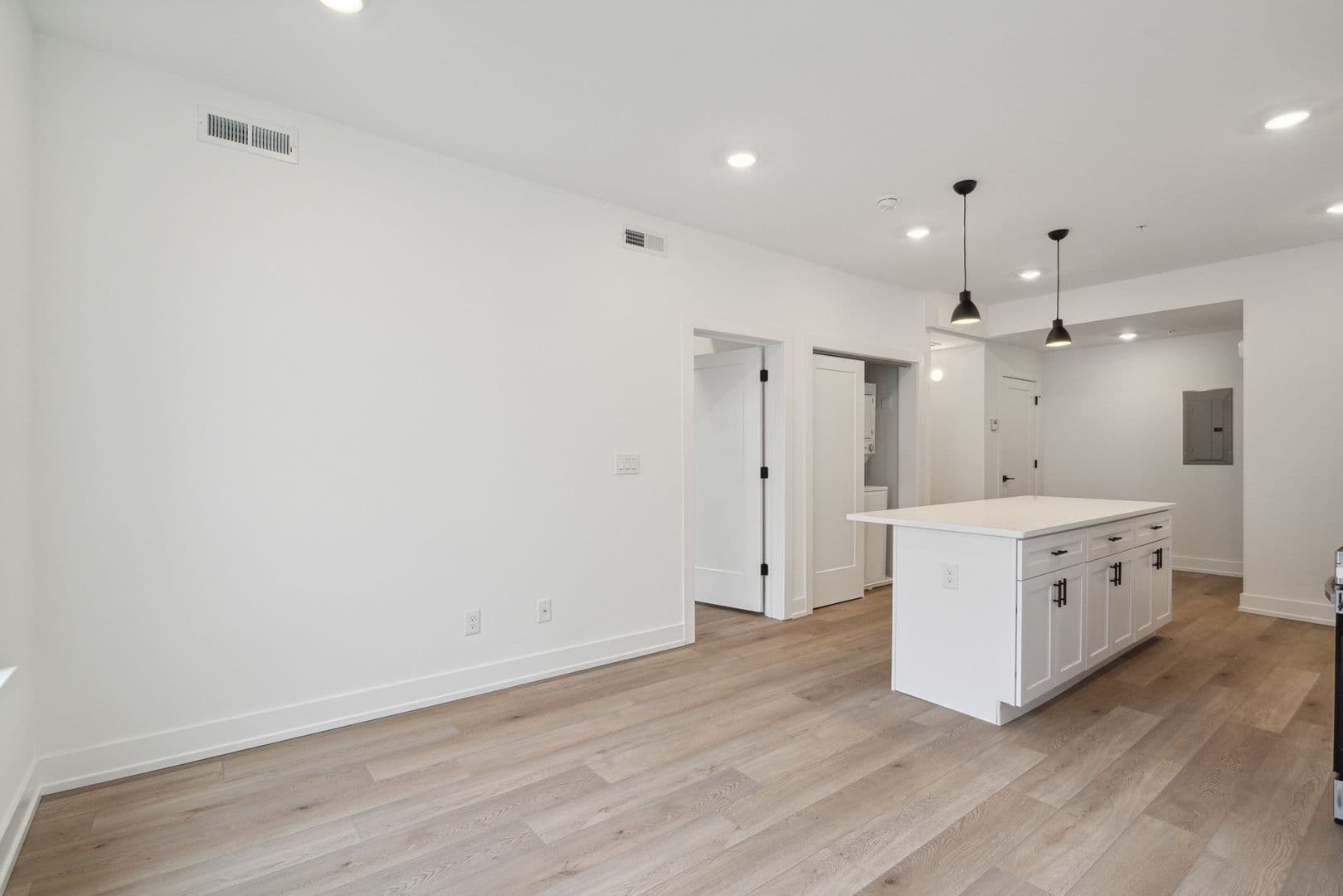 Philadelphia Apartment: 901 Leland Street