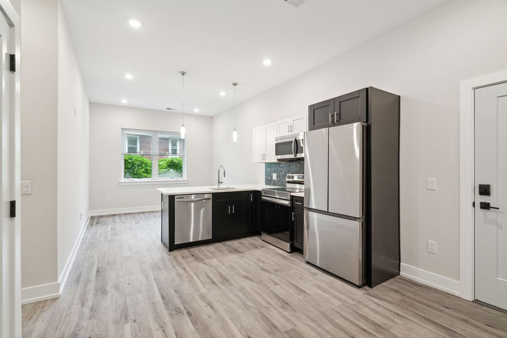 Philadelphia Apartment: 6144 Germantown Avenue