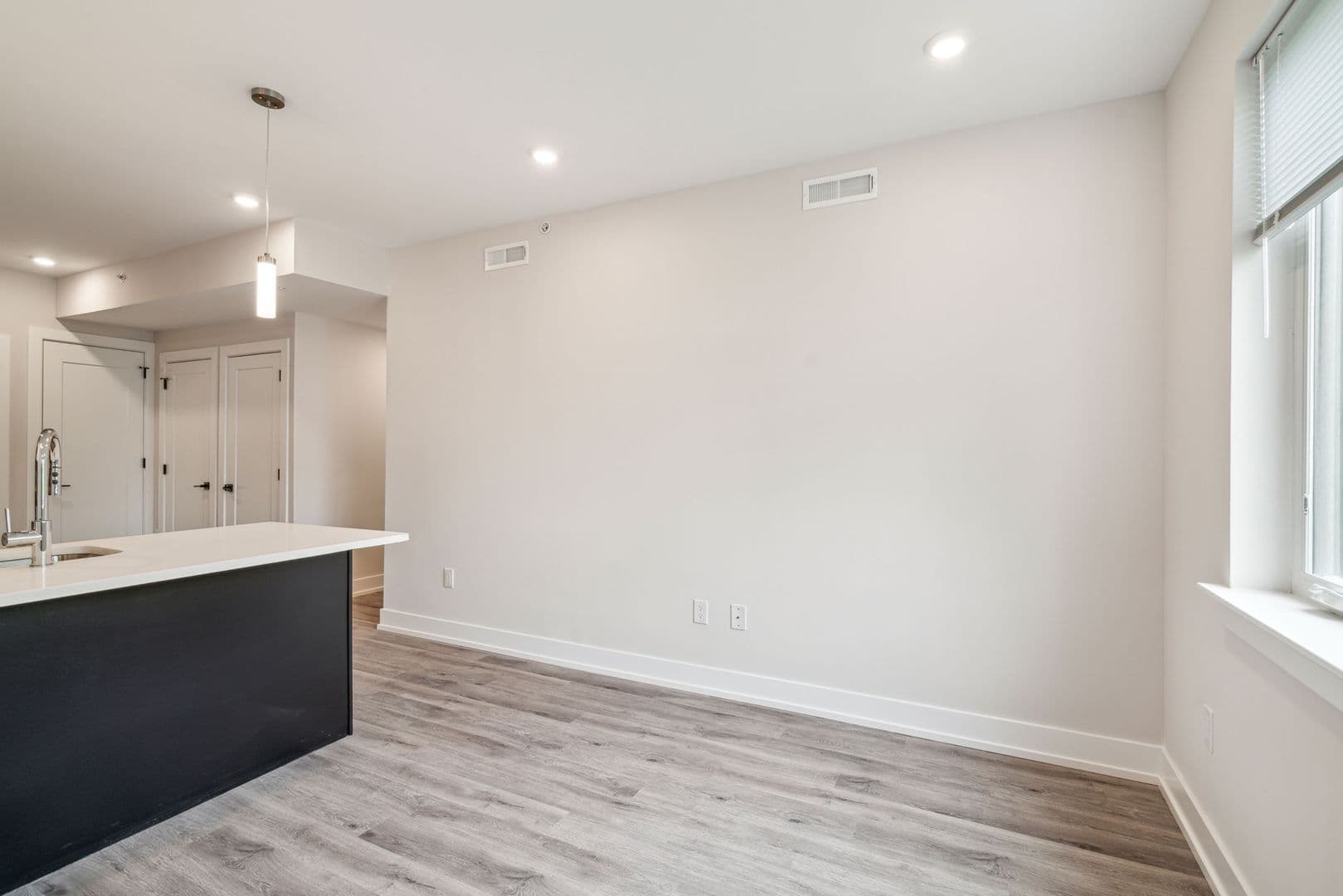 Philadelphia Apartment: 6144 Germantown Avenue