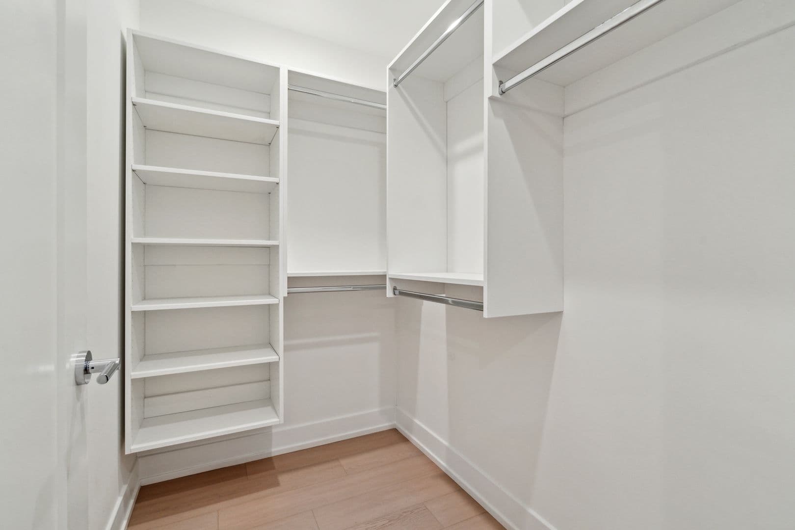 Philadelphia Apartment: 922 N Broad Street
