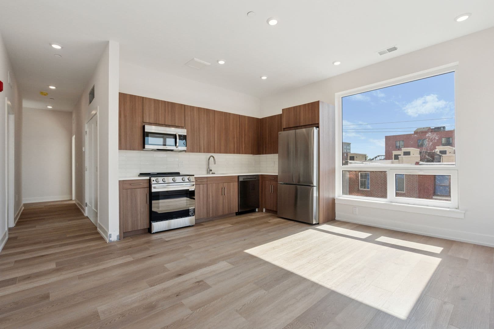Philadelphia Apartment: 130 W Girard Avenue
