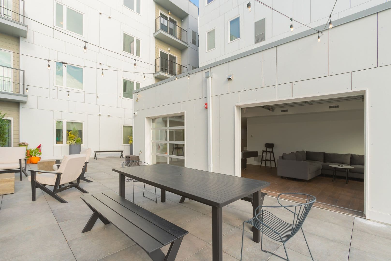 Philadelphia Apartment: 2501 Washington Avenue