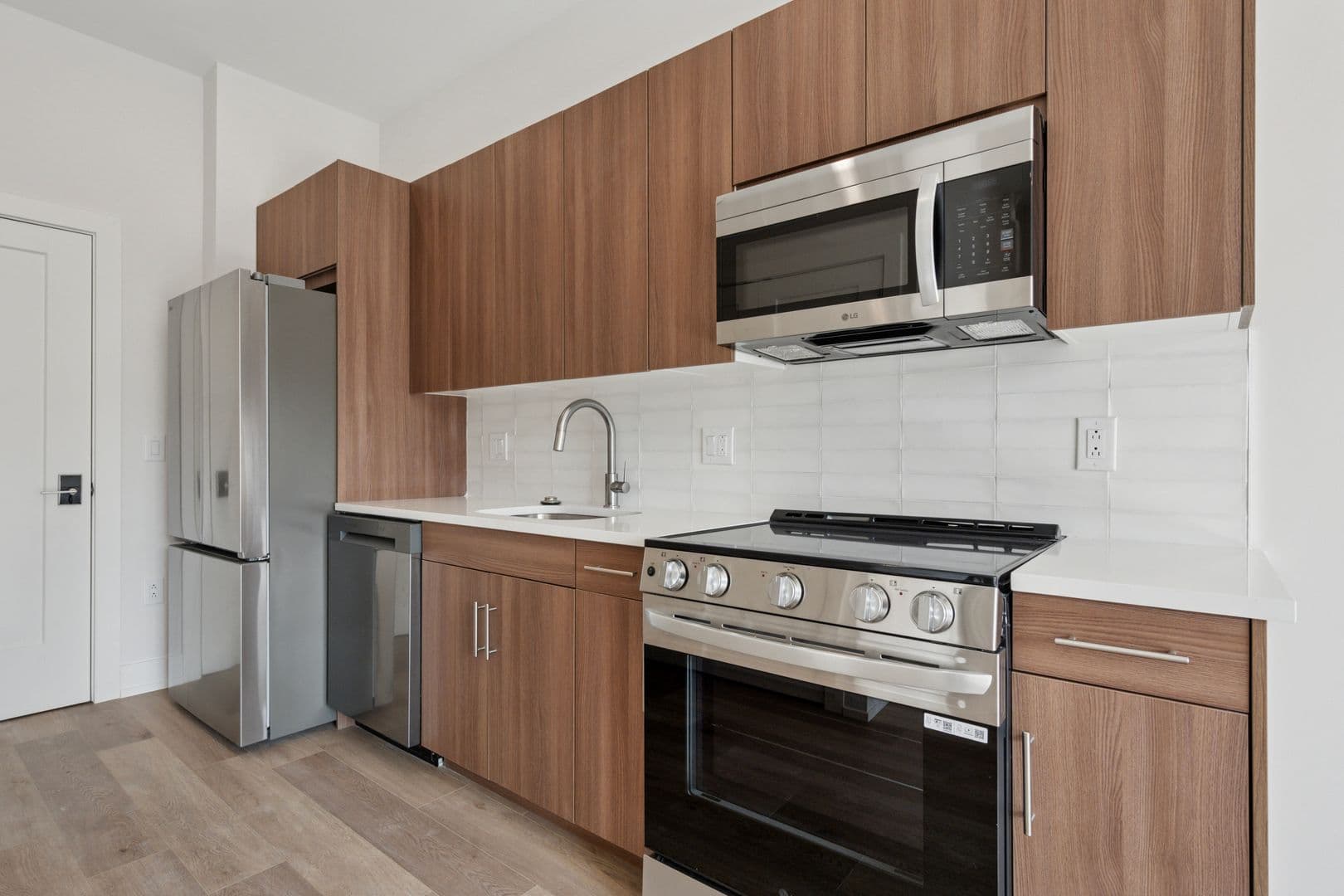Philadelphia Apartment: 130 W Girard Avenue