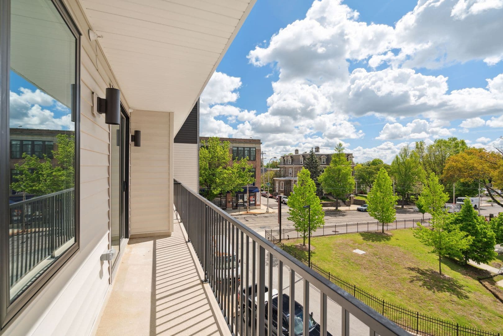 Philadelphia Apartment: 6144 Germantown Avenue