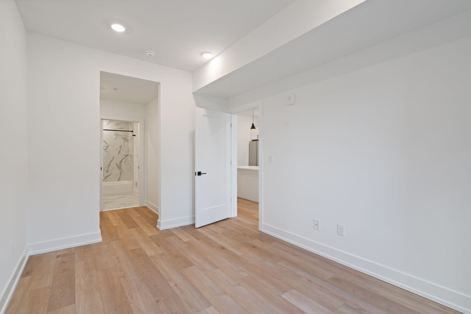 Philadelphia Apartment: 901 Leland Street