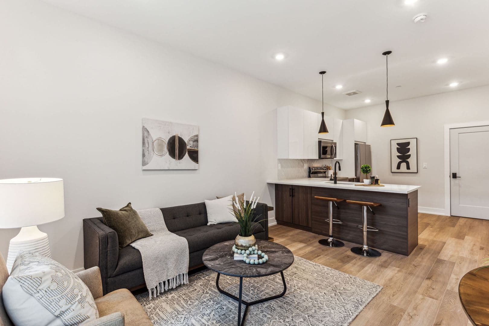 Philadelphia Apartment: 720 W Thompson St