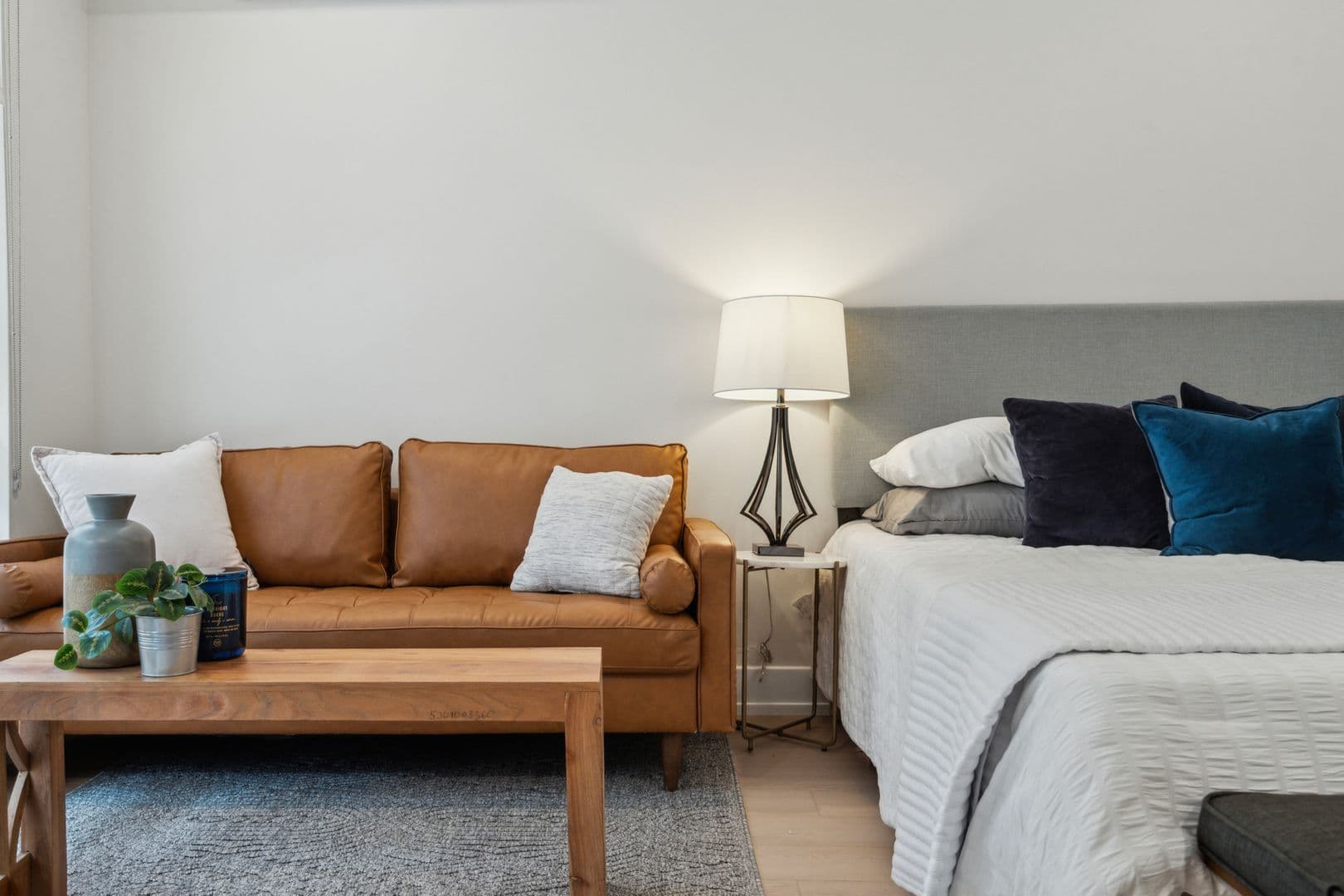 Philadelphia Apartment: 922 N Broad Street
