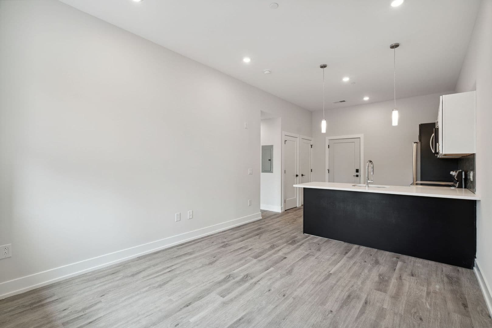 Philadelphia Apartment: 6144 Germantown Avenue