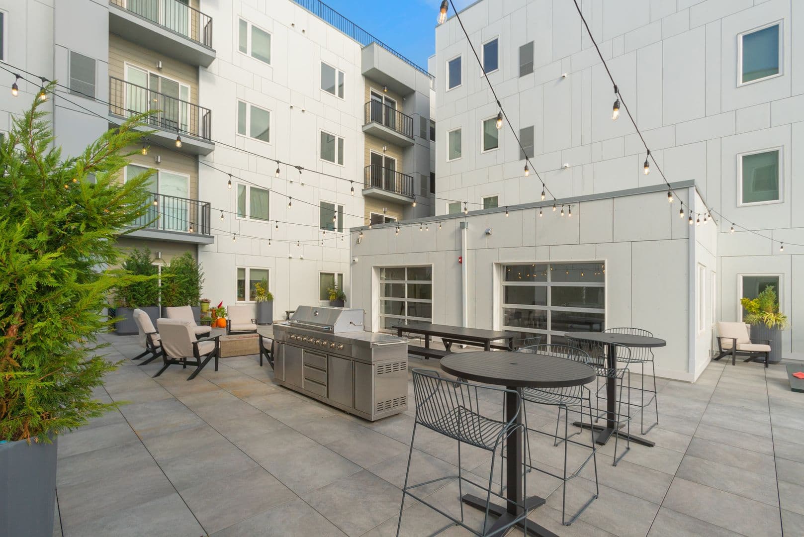 Philadelphia Apartment: 2501 Washington Avenue