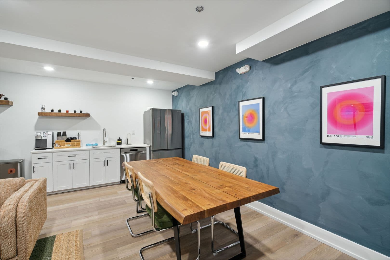 Philadelphia Apartment: 901 Leland Street