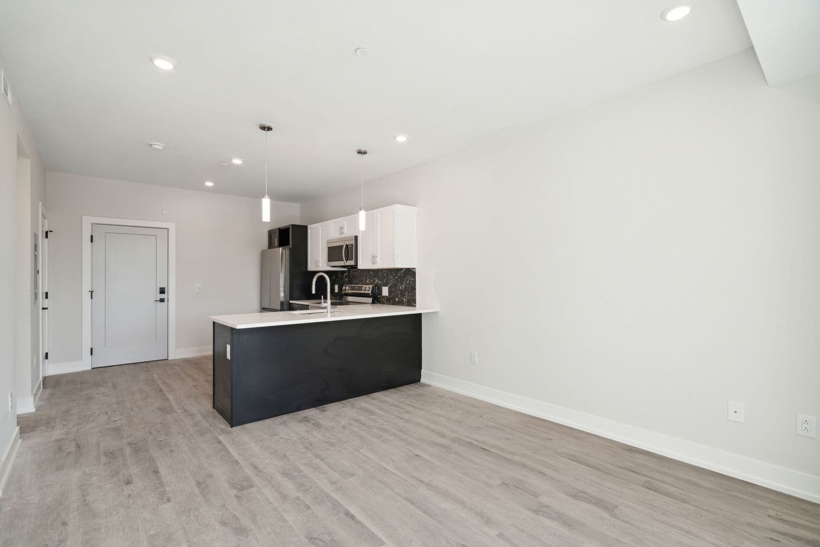 Philadelphia Apartment: 6144 Germantown Avenue