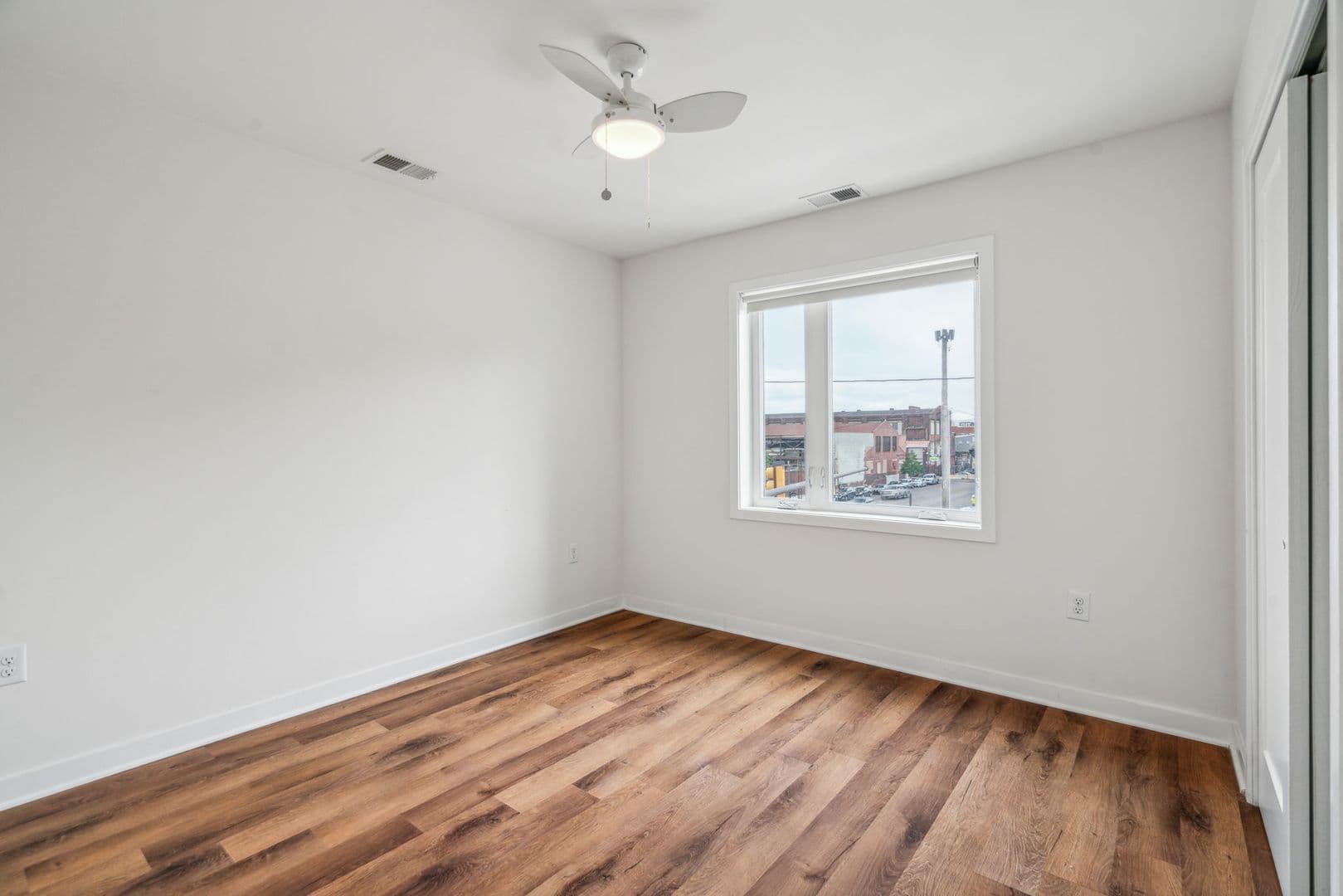 Philadelphia Apartment: 2501 Washington Avenue