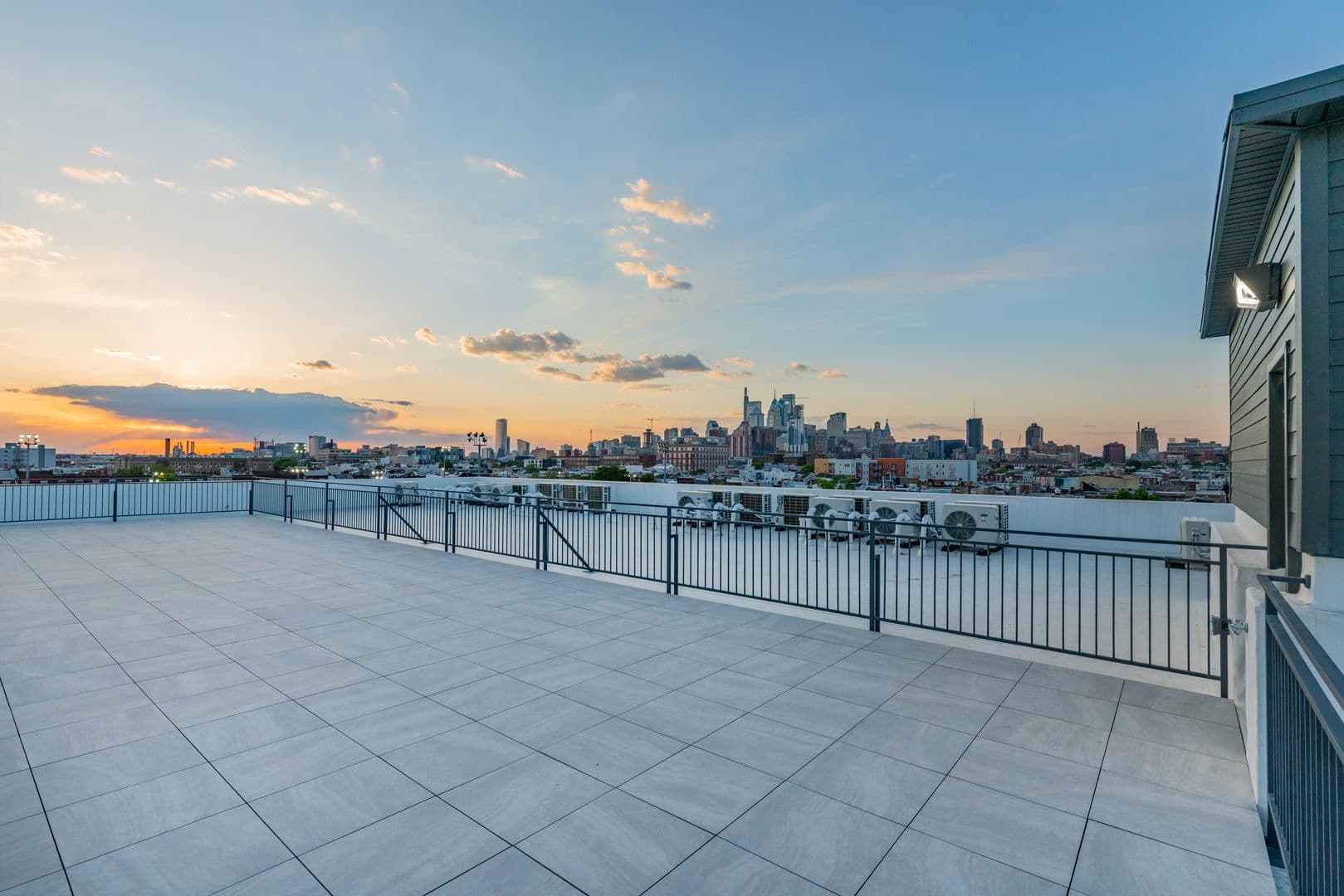 Philadelphia Apartment: 833 Wharton Street