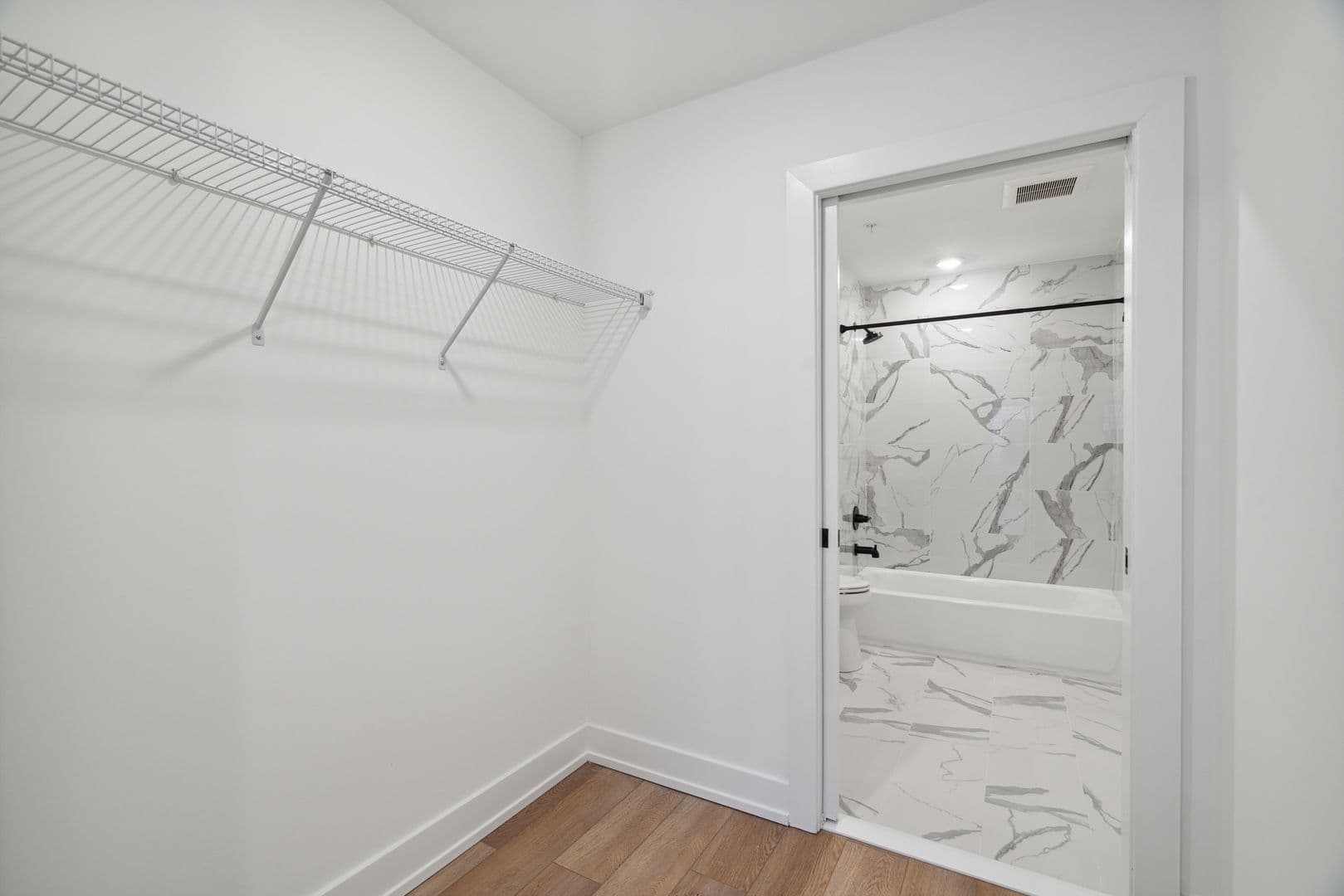 Philadelphia Apartment: 901 Leland Street