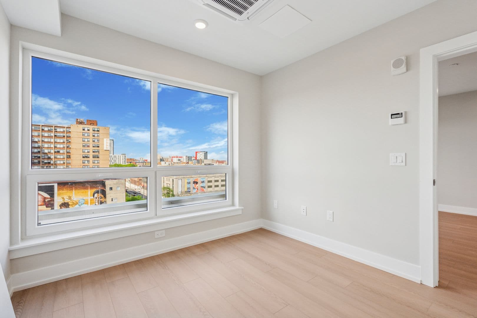 Philadelphia Apartment: 922 N Broad Street