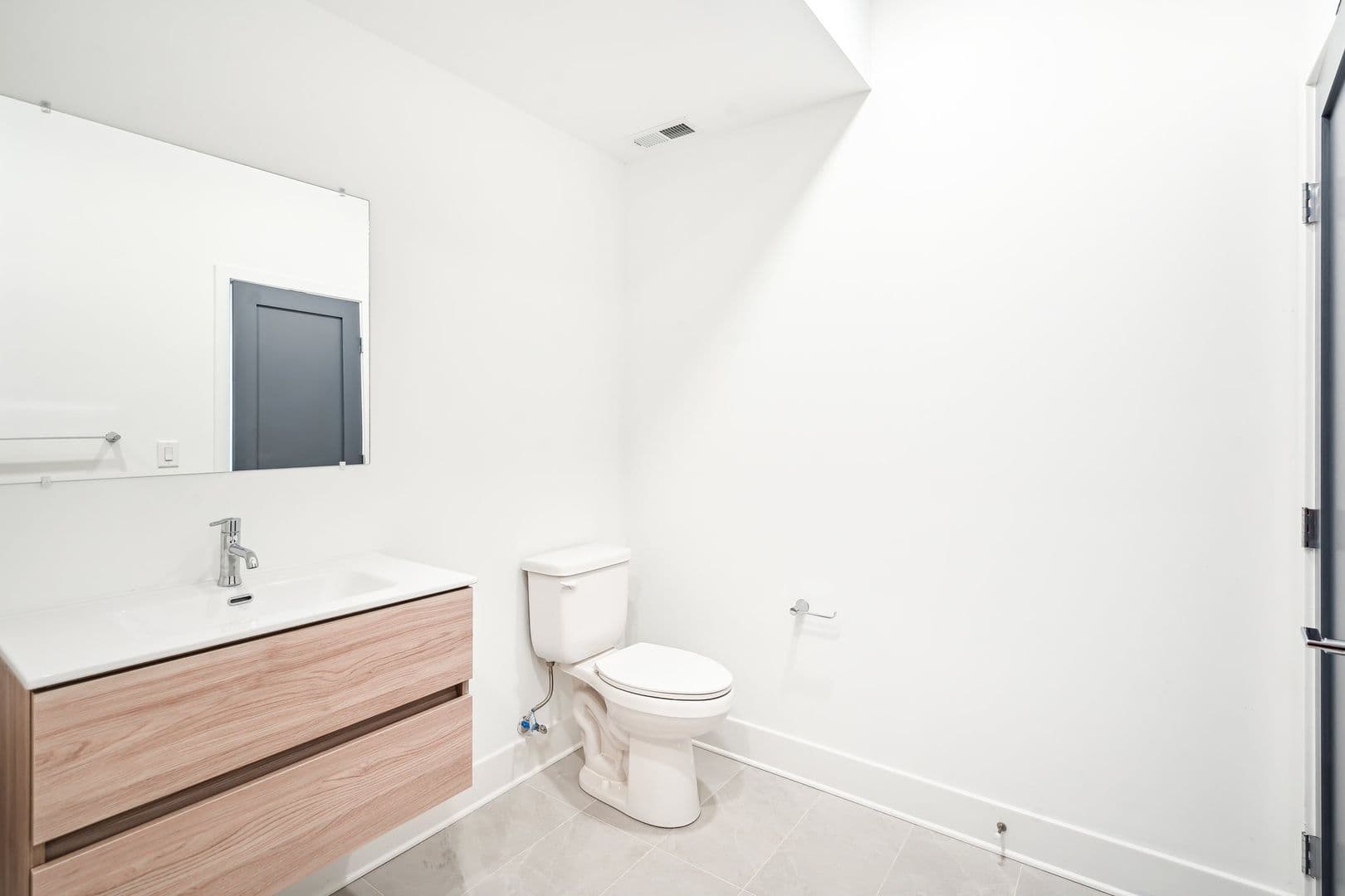 Philadelphia Apartment: 1701 Federal Street