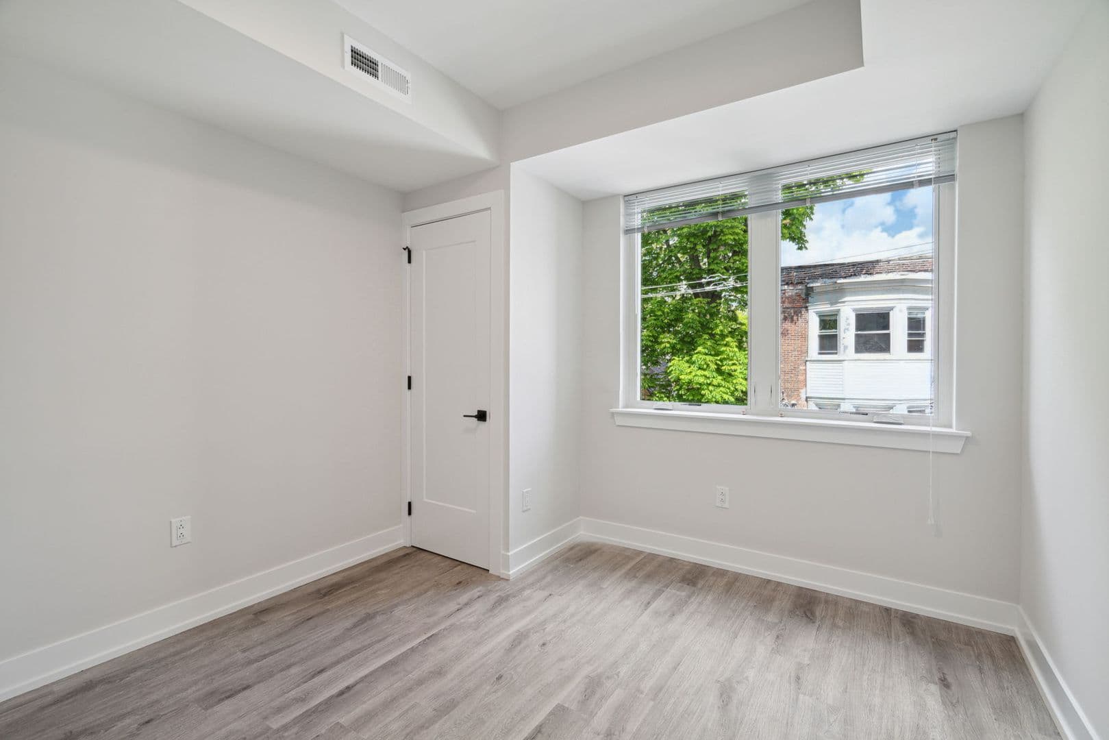 Philadelphia Apartment: 6144 Germantown Avenue