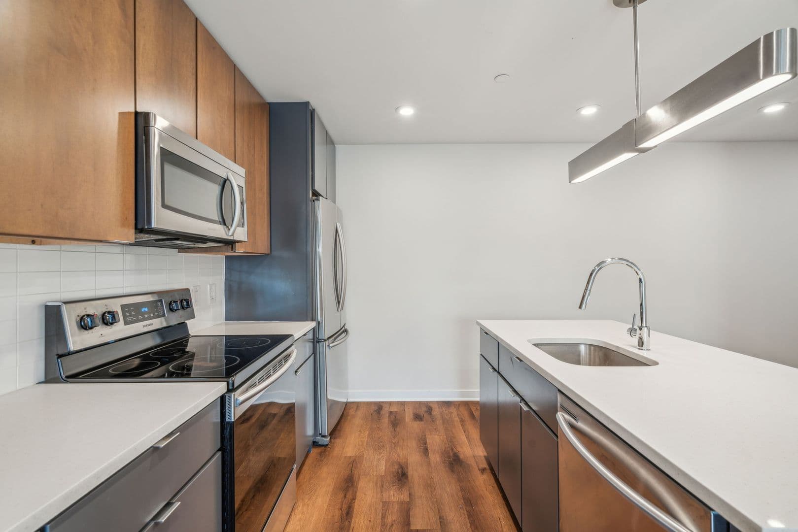 Philadelphia Apartment: 2501 Washington Avenue