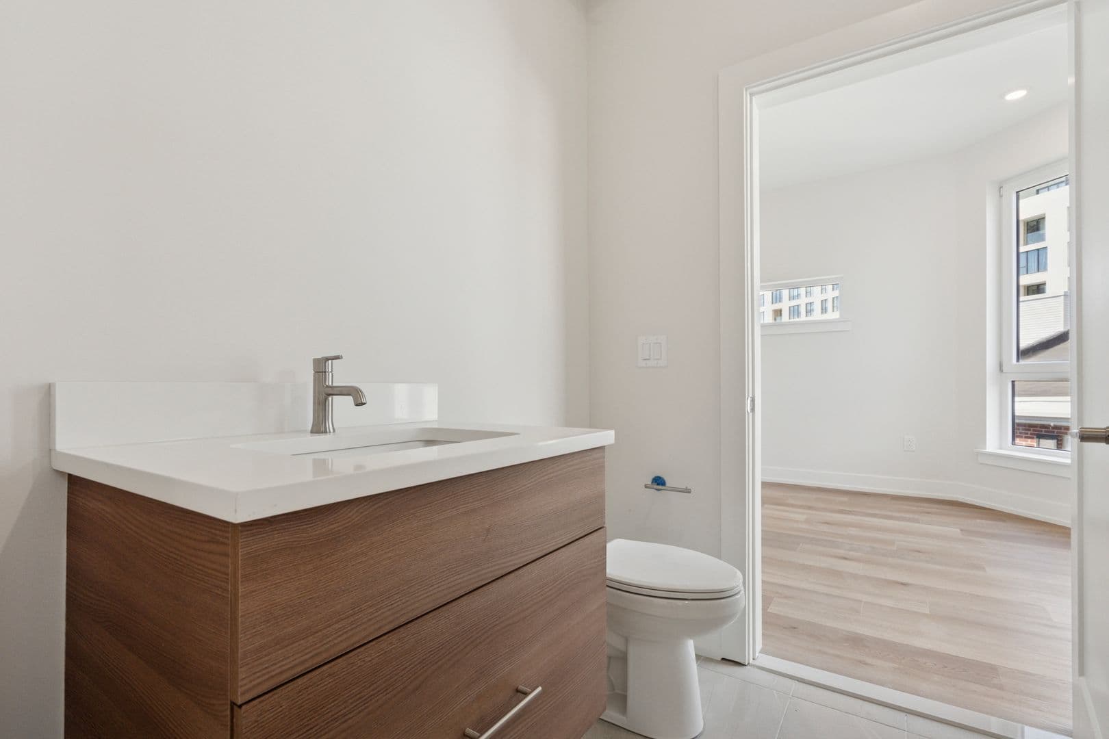 Philadelphia Apartment: 130 W Girard Avenue