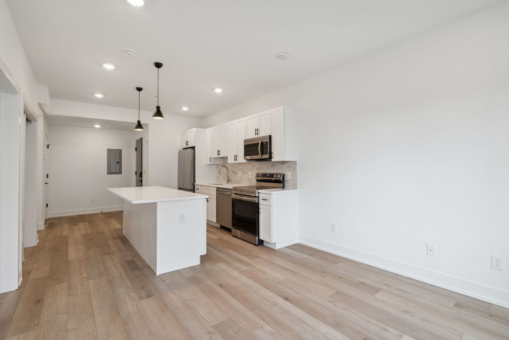 Philadelphia Apartment: 901 Leland Street