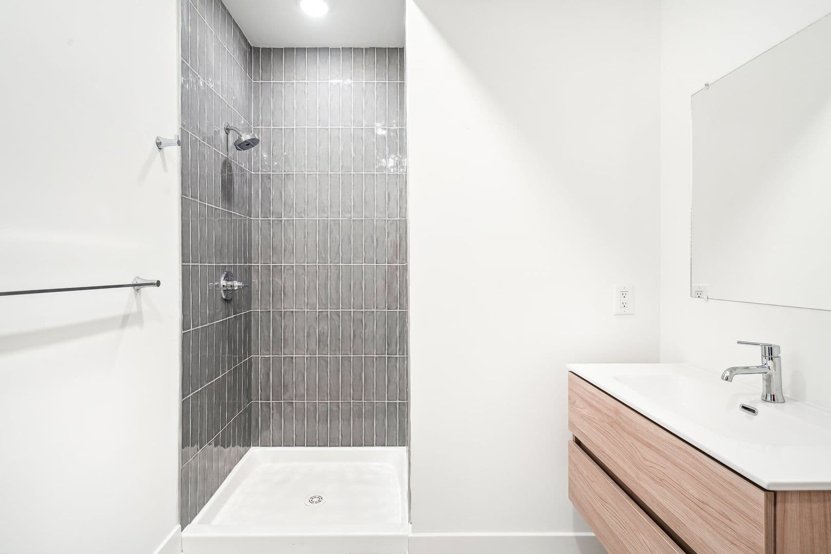 Philadelphia Apartment: 1701 Federal Street