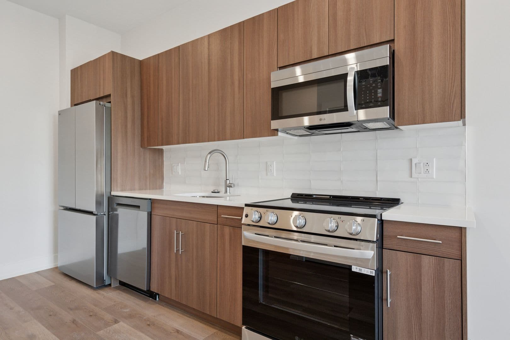 Philadelphia Apartment: 130 W Girard Avenue