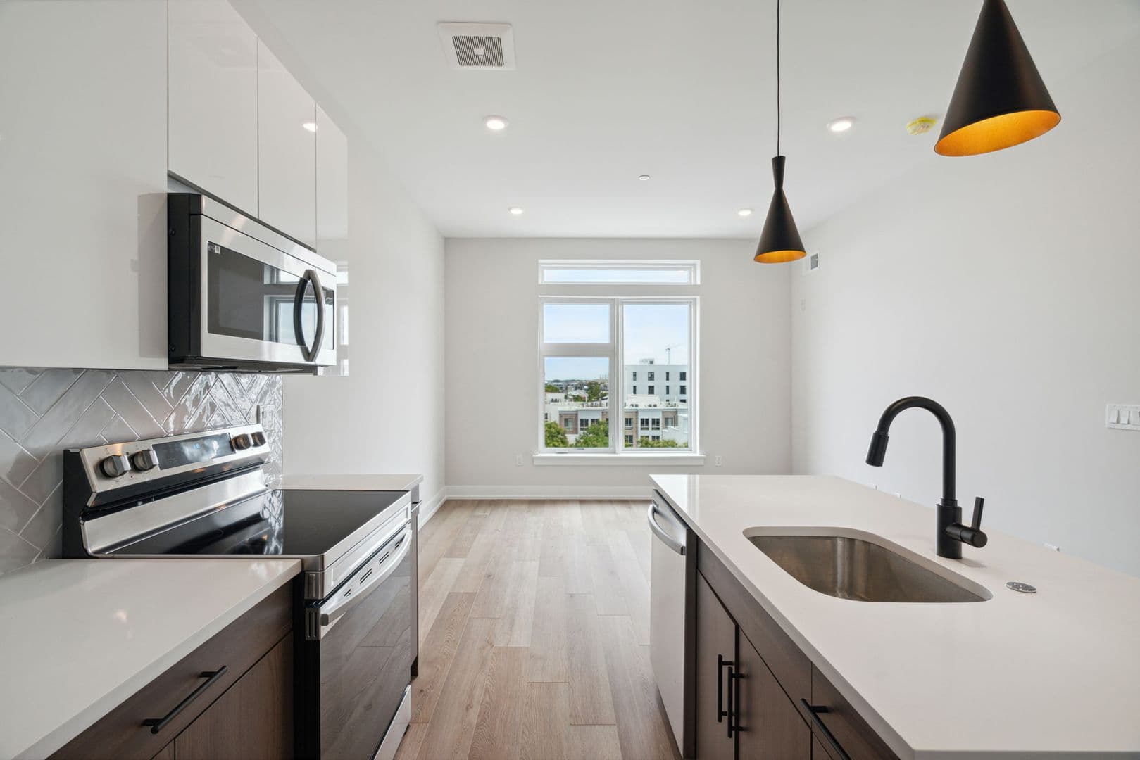 Philadelphia Apartment: 720 W Thompson St