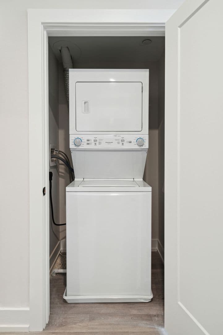 Philadelphia Apartment: 6144 Germantown Avenue