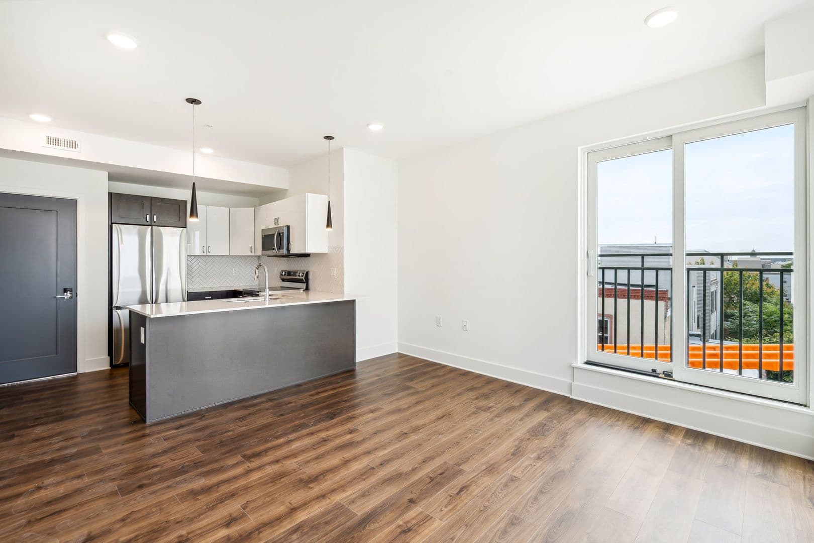 Philadelphia Apartment: 1701 Federal Street