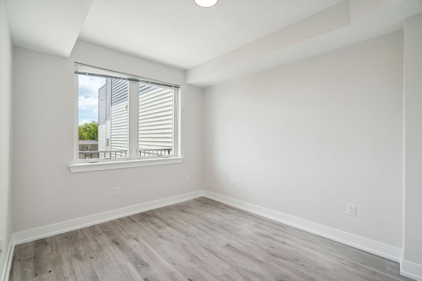 Philadelphia Apartment: 6144 Germantown Avenue