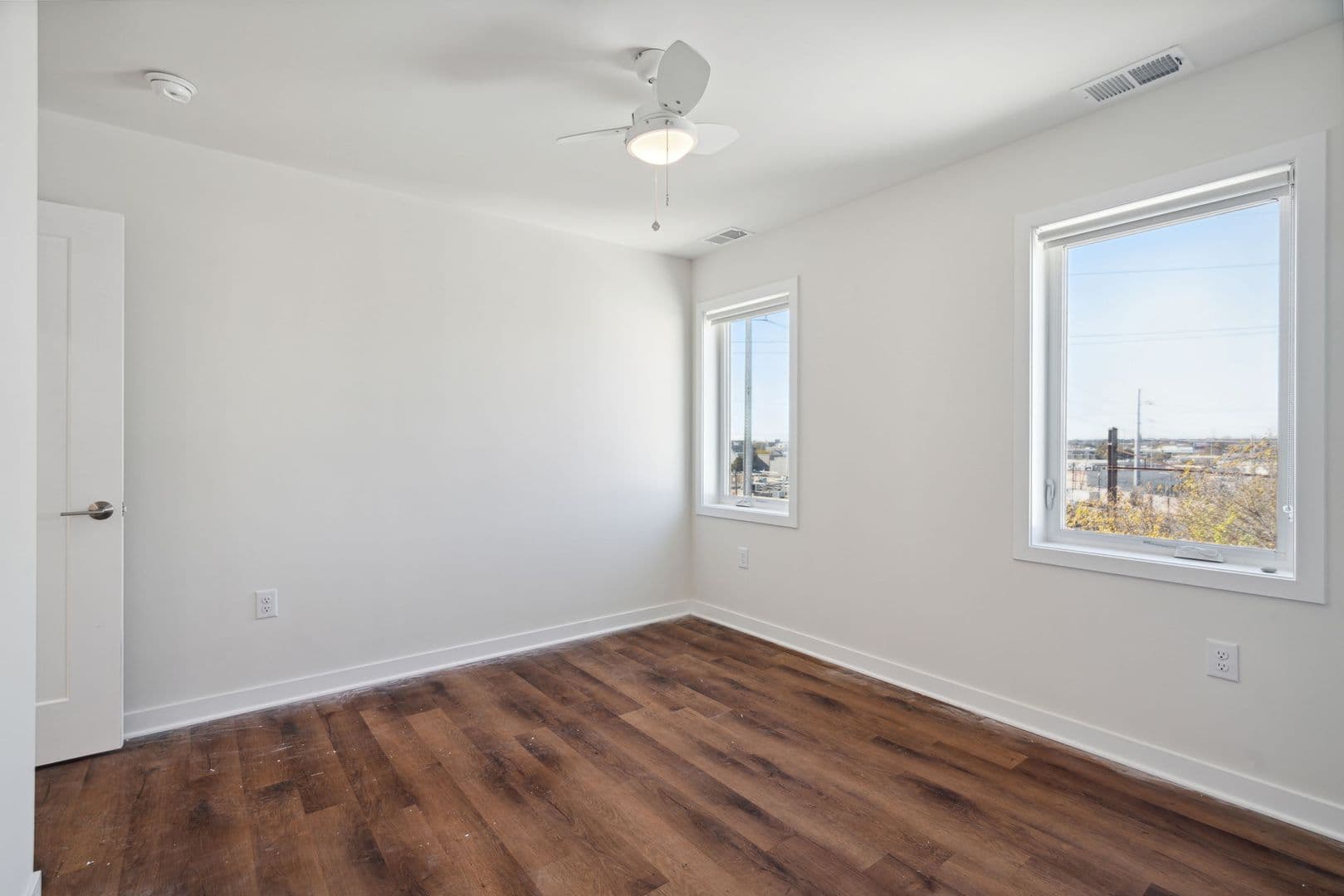 Philadelphia Apartment: 2501 Washington Avenue