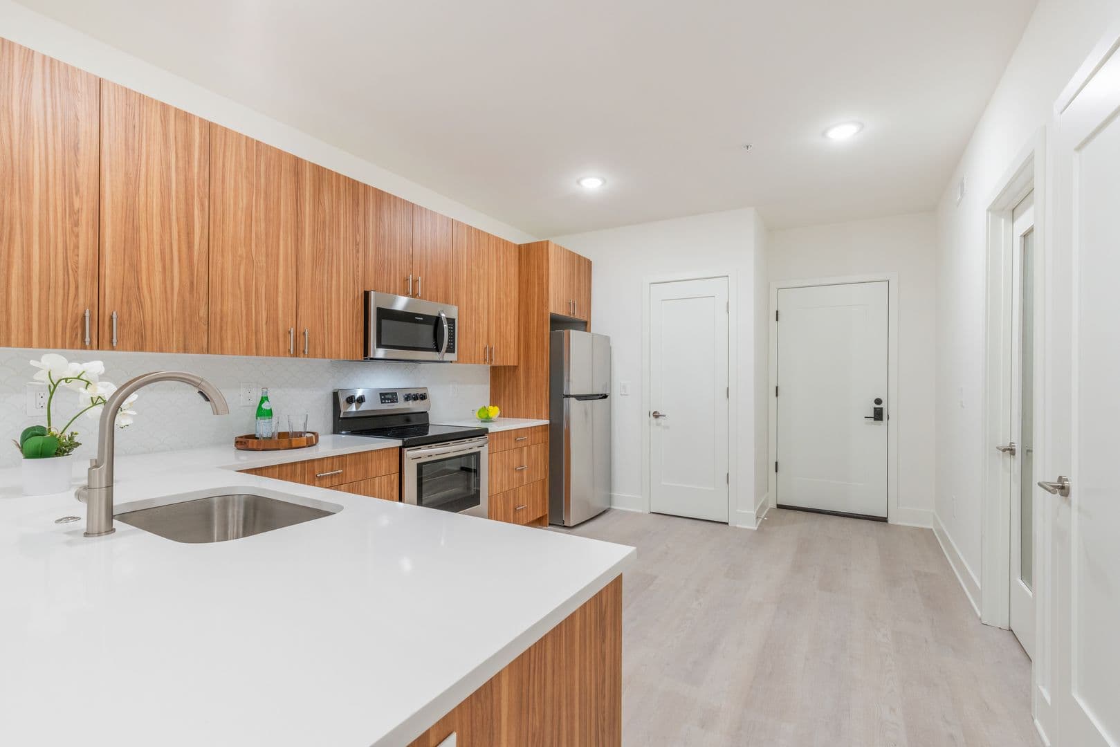 Philadelphia Apartment: 833 Wharton Street