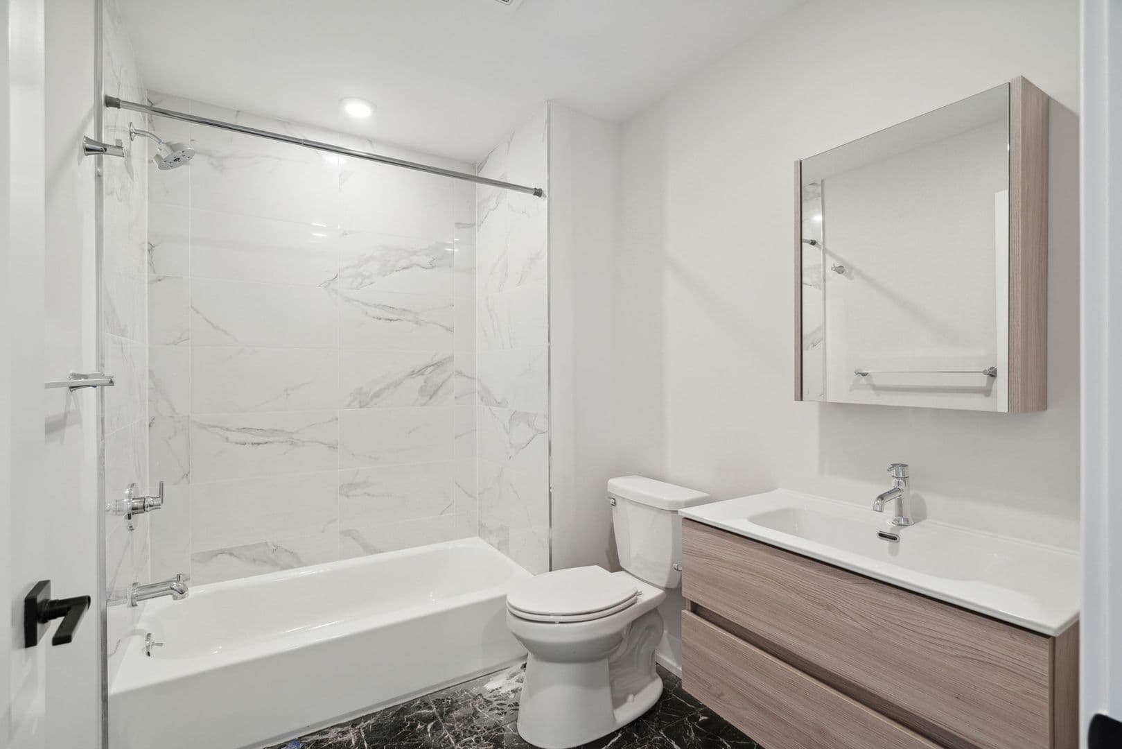 Philadelphia Apartment: 6144 Germantown Avenue