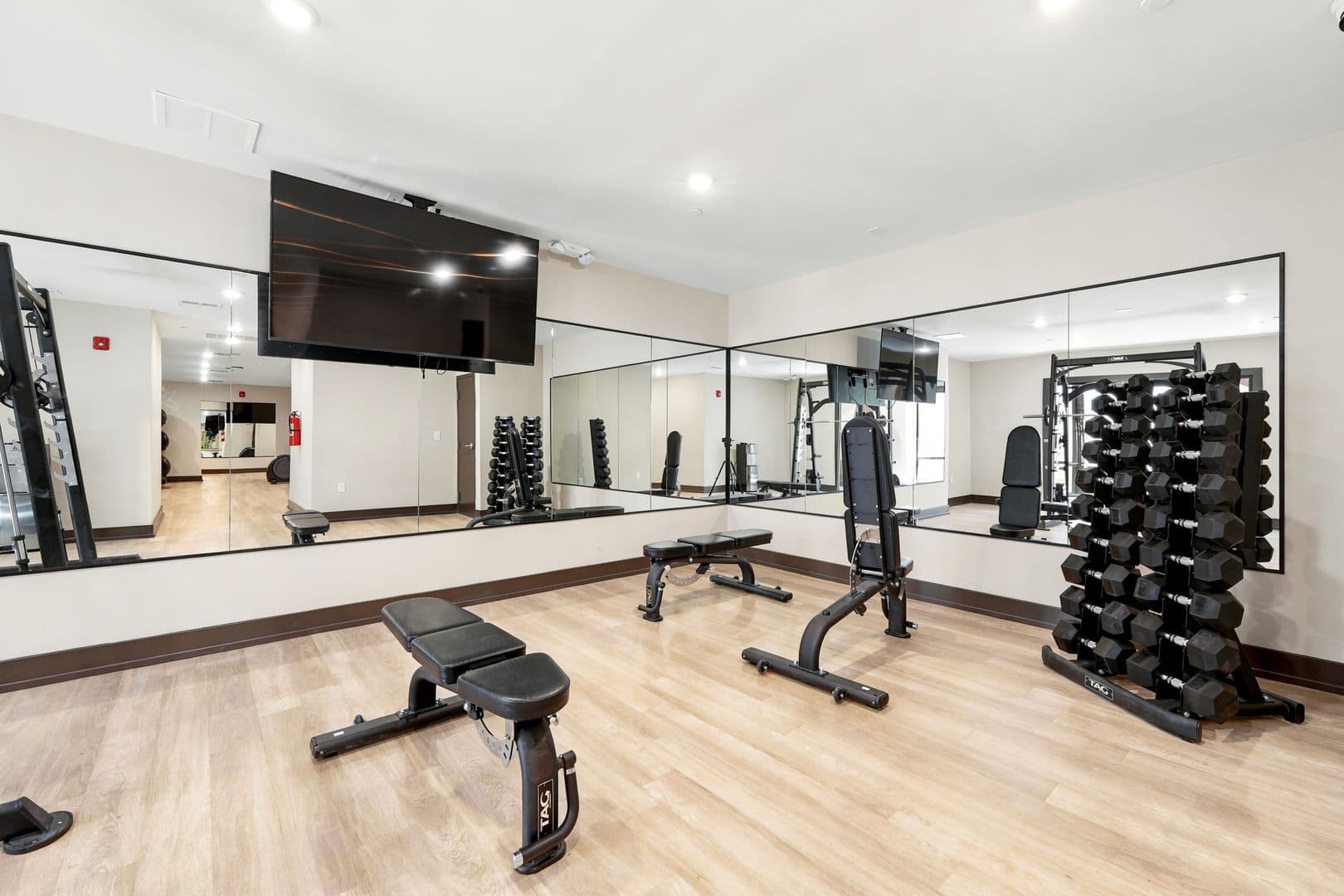 Philadelphia Apartment: 130 W Girard Avenue