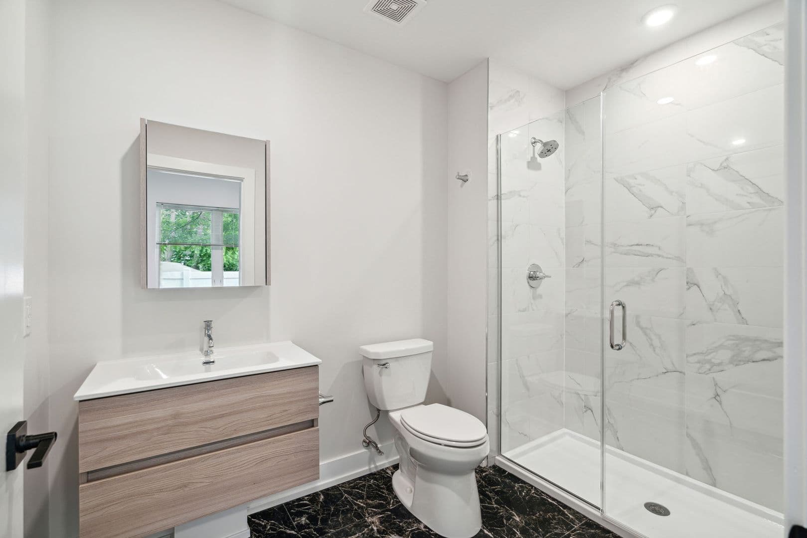Philadelphia Apartment: 6144 Germantown Avenue