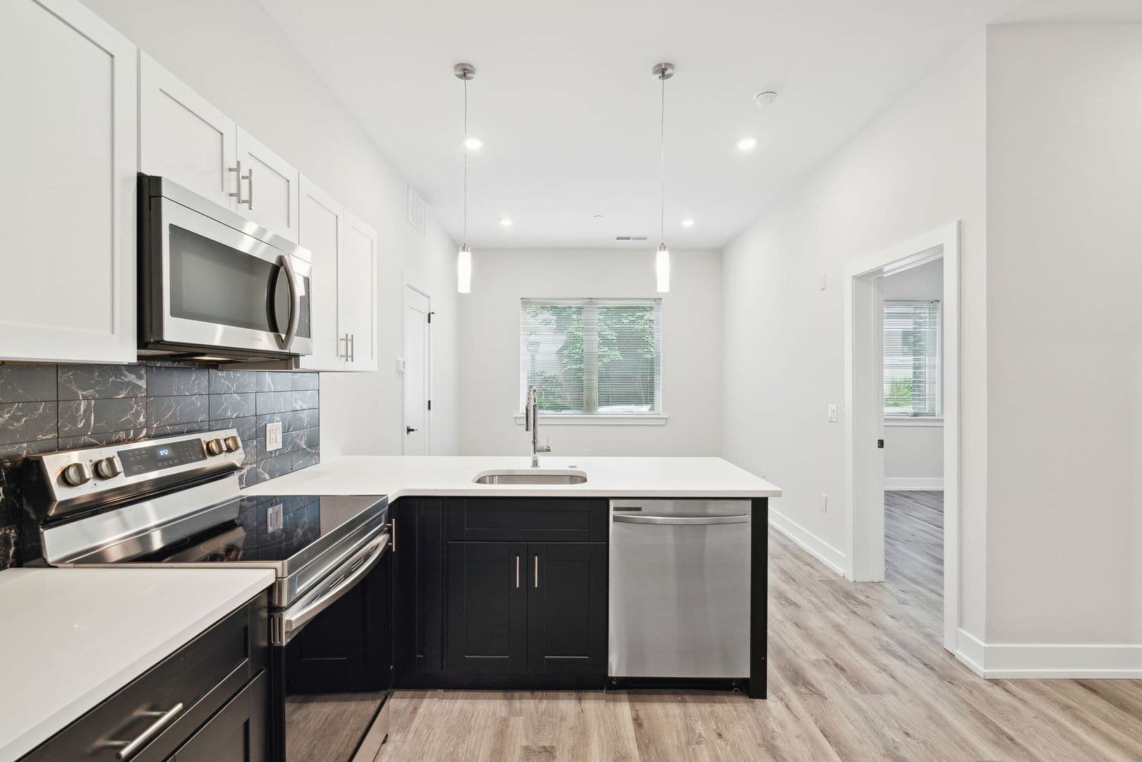 Philadelphia Apartment: 6144 Germantown Avenue