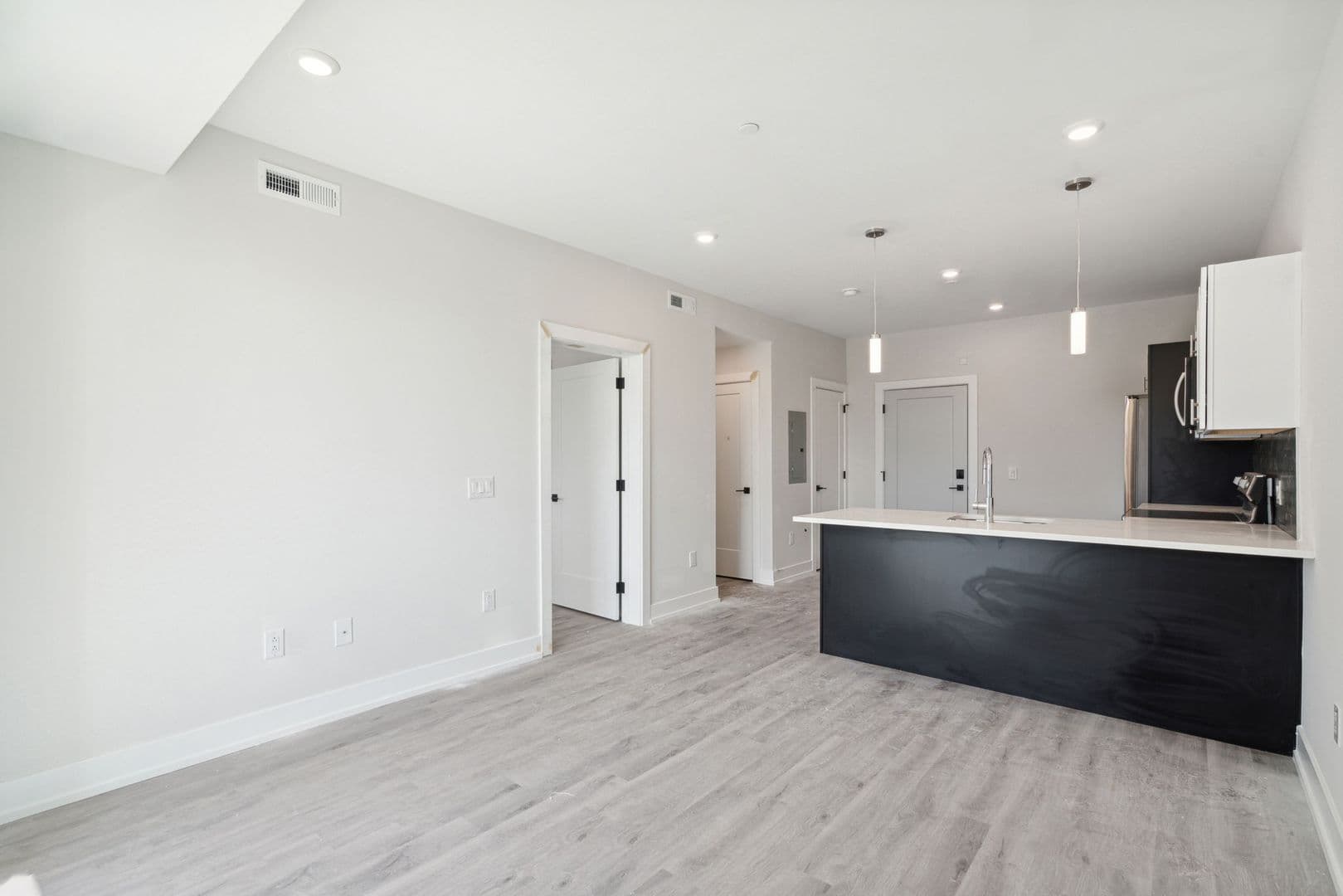 Philadelphia Apartment: 6144 Germantown Avenue