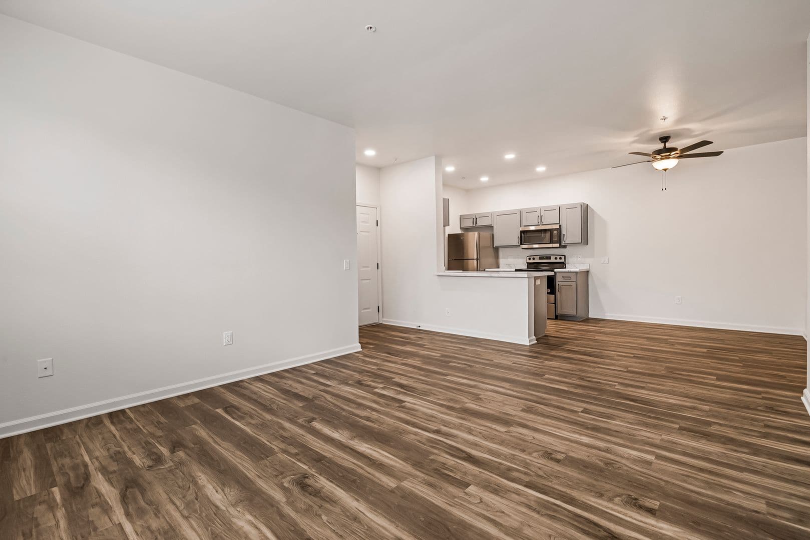 Chico Apartment: 100 Sterling Oaks Drive