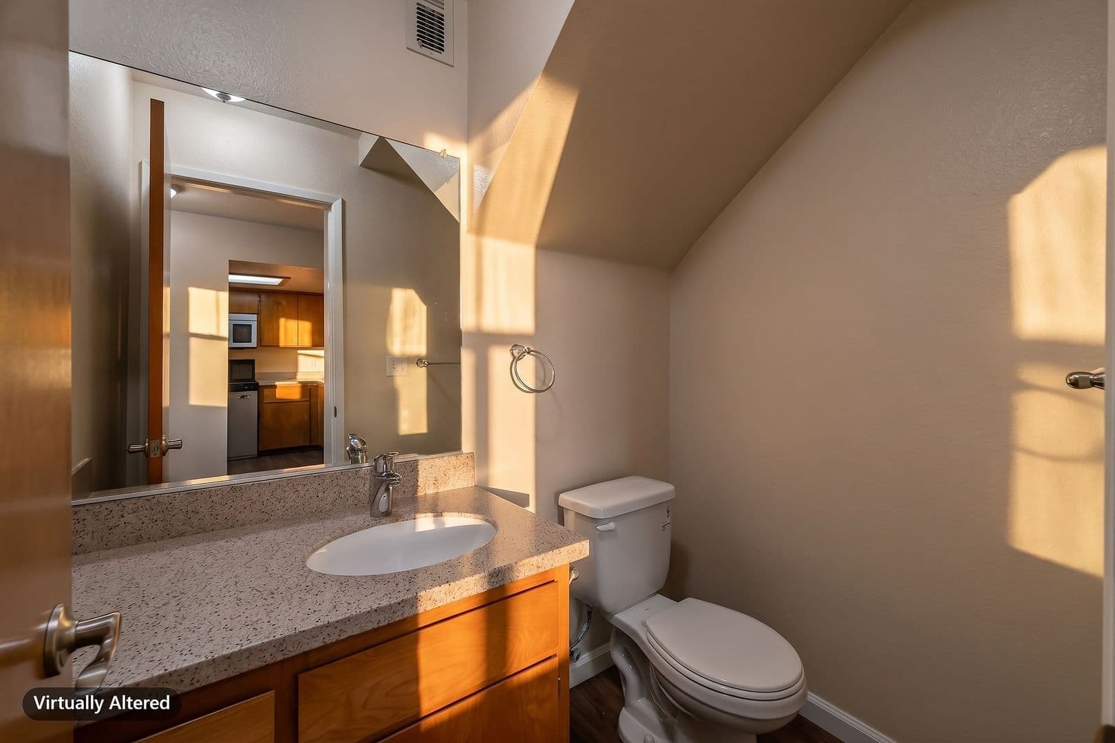 Chico Apartment: One Illahee Lane