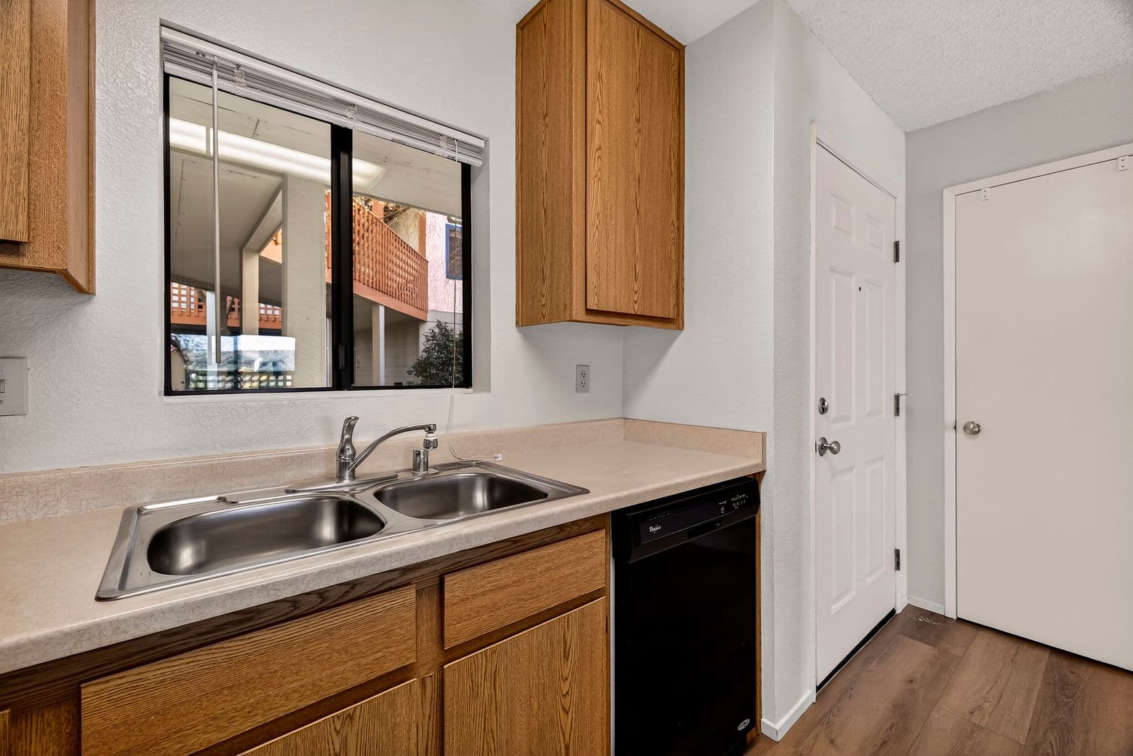 Chico Apartment: 2701 Sierra Sunrise Terrace