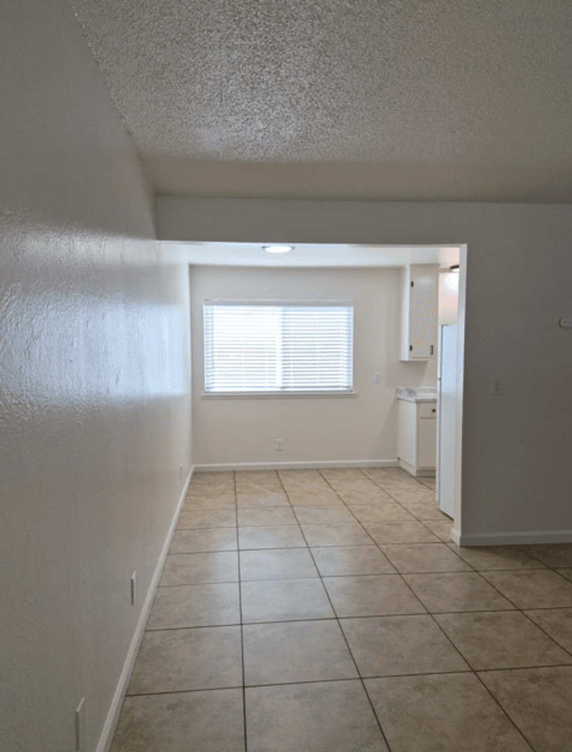 Yuba City Apartment: 411 Bird Street