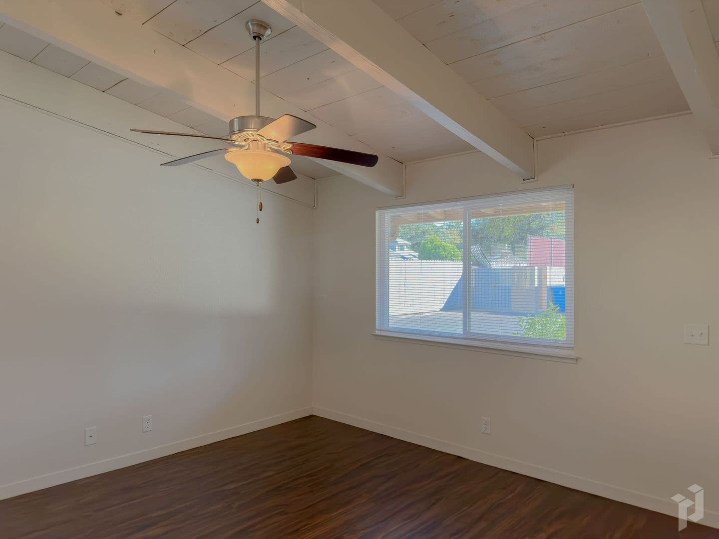 Chico Apartment: 390 Rio Lindo Avenue