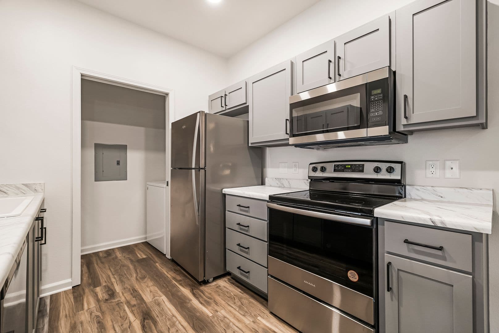 Chico Apartment: 100 Sterling Oaks Drive