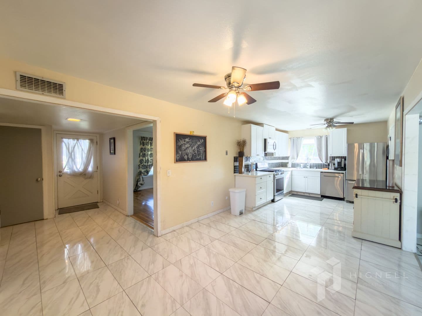 Chico House: 1094 Manzanita Ave