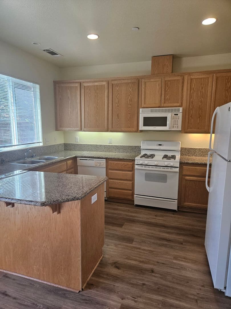 Chico Apartment: 3365 Bodero Lane
